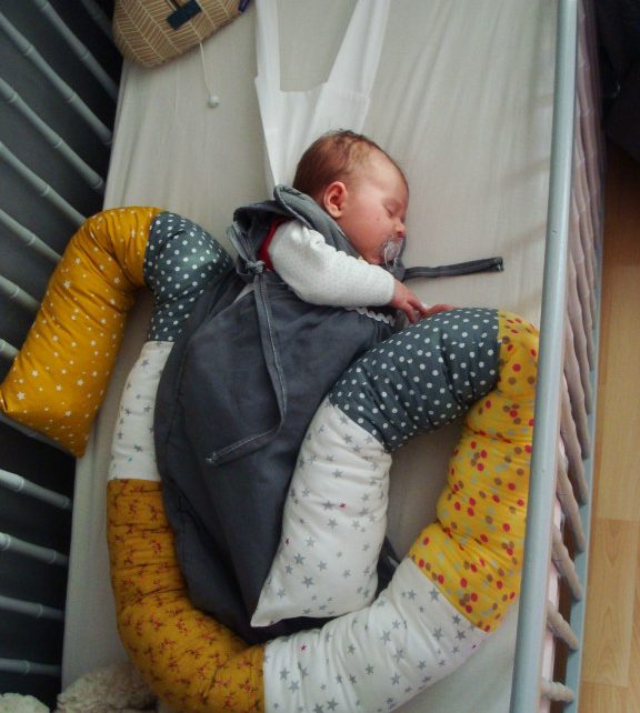 naissance s la princesse tzigane of bebe dort sur le cote